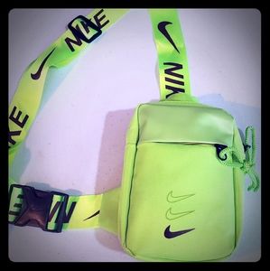 nike sling bag for ladies